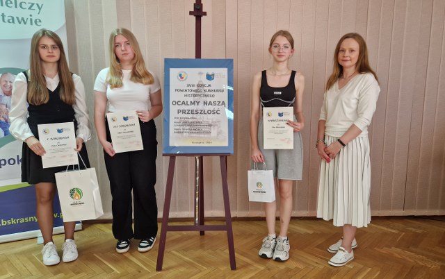 UCZENNICE „JAGIEŁŁY” NA PODIUM XVIII EDYCJI KONKURSU HISTORYCZNEGO „OCALMY NASZĄ PRZESZŁOŚĆ”