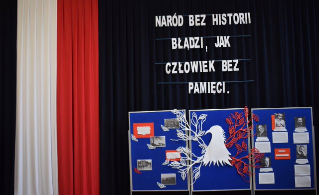 Szkolne obchody Narodowego Święta Niepodległości